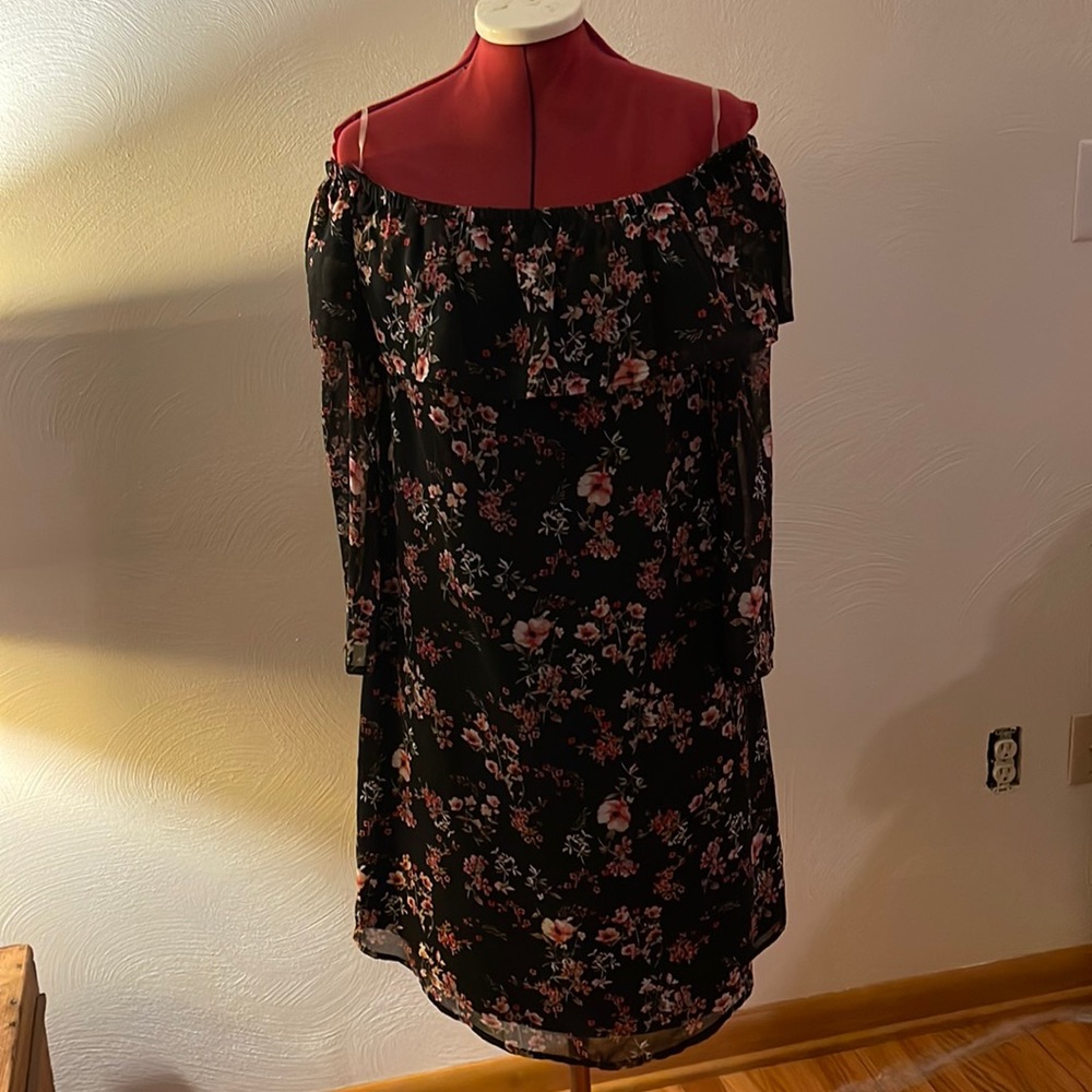 NWT black floral off the shoulders 3/4 sleeve dress